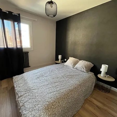 Apartment T2 Moderne Hypercentre - Parking Prive *