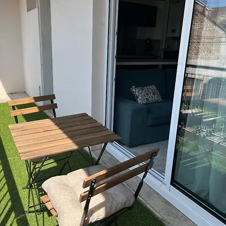 T2 Moderne Hypercentre - Parking Prive Апартаменты